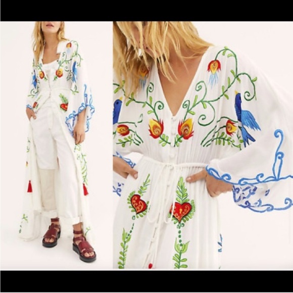 Embroidered Maternity Gown - Picture 6 of 16